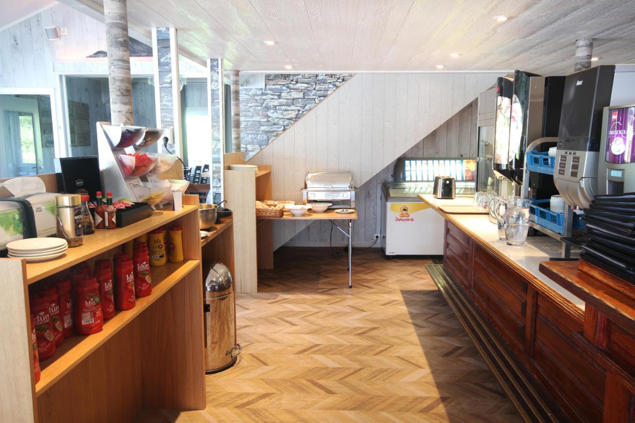Napoli Resturant & Hotell As 산네스쇠엔 외부 사진