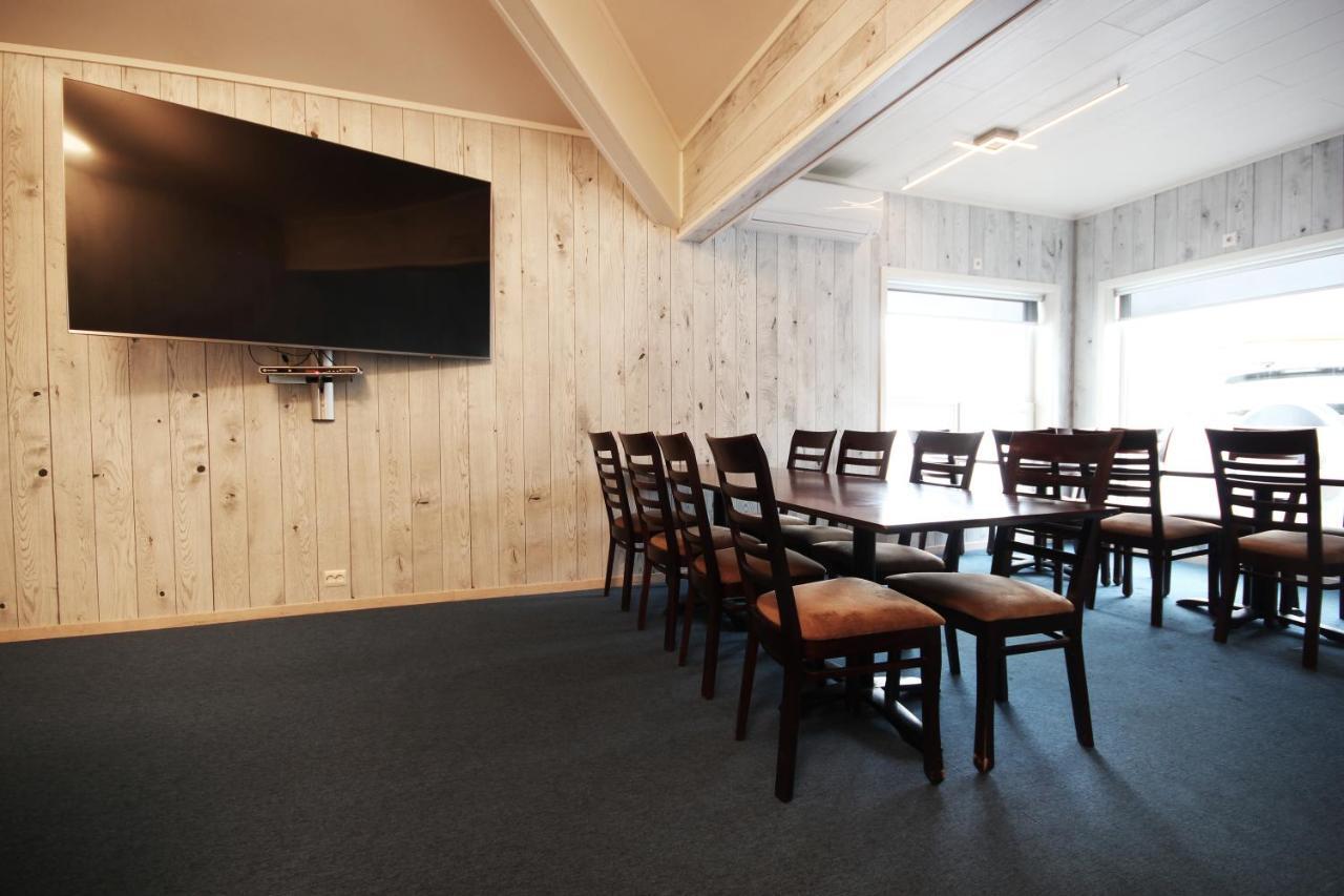 Napoli Resturant & Hotell As 산네스쇠엔 외부 사진